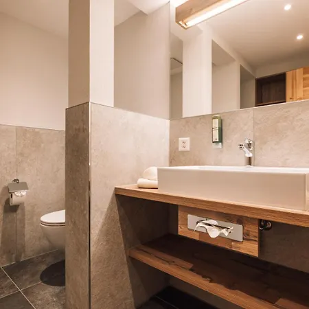 Gletschergarten Hotell 3*
