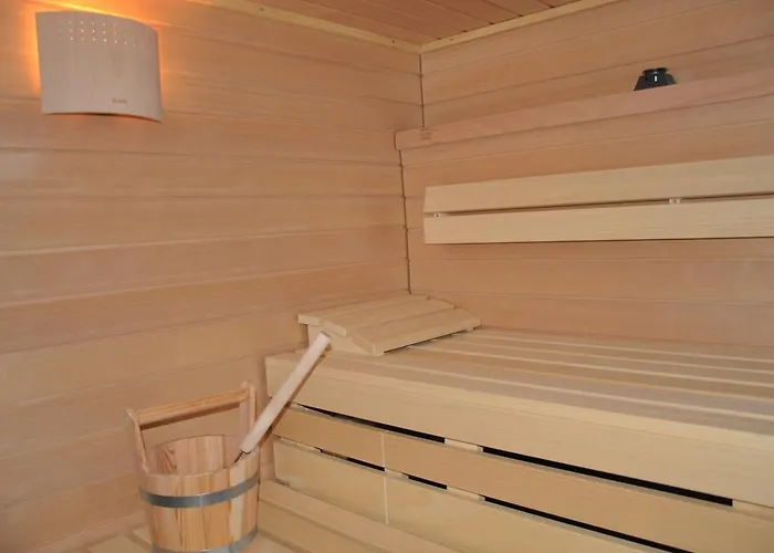 格兰彻卡顿酒店 3*