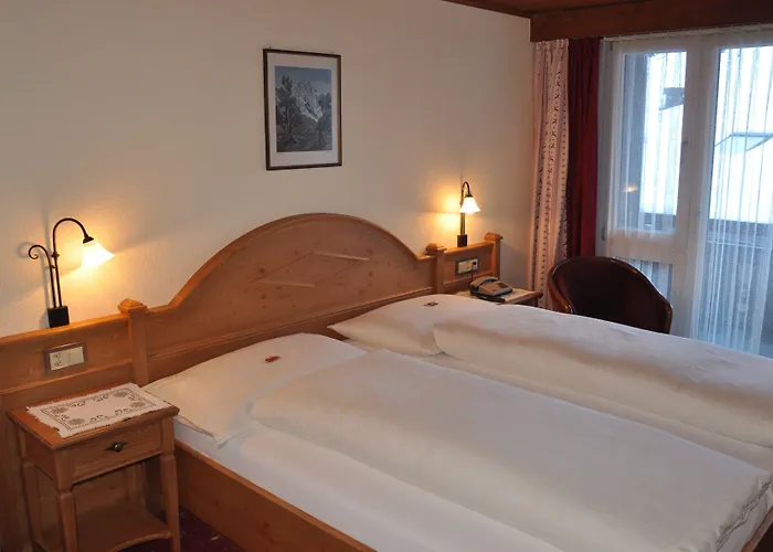 格兰彻卡顿酒店 3*